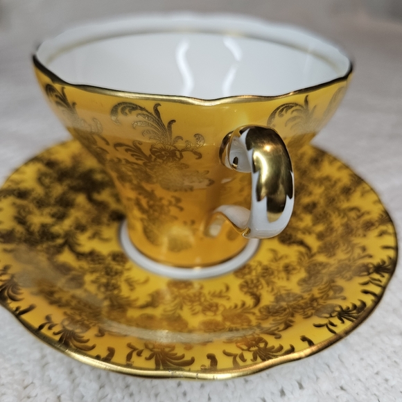 Aynsley England Bone China Cup and Saucer YELLOW GOLD White Gold RARE - Picture 11 of 16